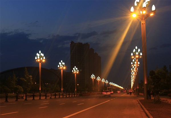 城市夜景照明，體現了城市的個性與特色