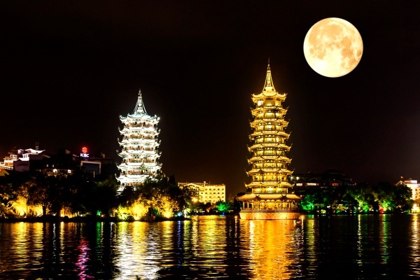 LED燈用于景觀亮化工程的4個獨特優勢 LED燈用于景觀亮化工程的4個獨特優勢