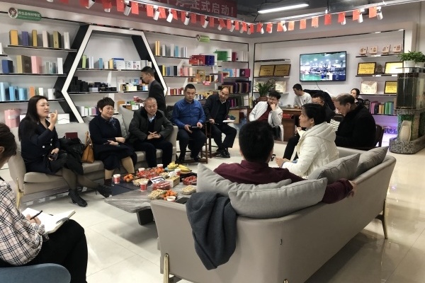 考察學習，賦能交流——明亮照明總經理荊明慧蓄勢賦能進行時